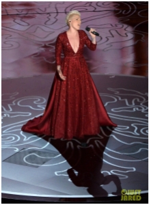 Pink in Elie Saab haute couture dress and Forever Mark jewels Oscar 2014
